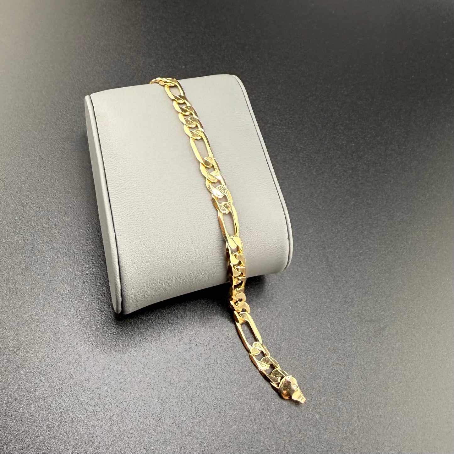 7.5" 5.6mm Figaro Link Bracelet 18K Gold Filled Brand New