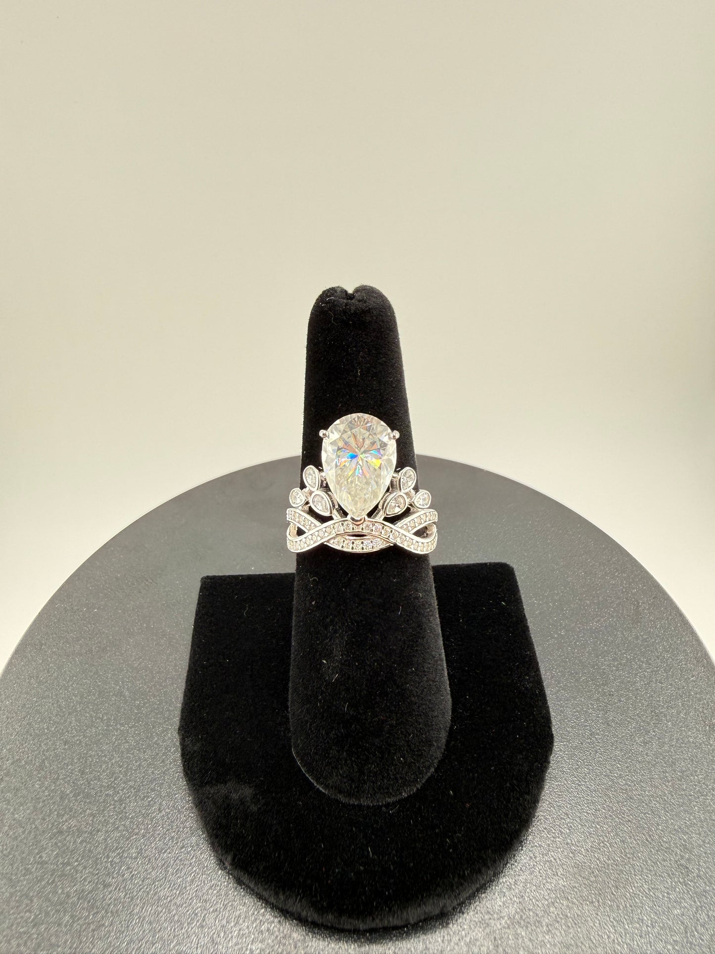 5ct Pear Cut Moissanite Ring Size 8 925 Sterling Silver Halo Setting Brand New