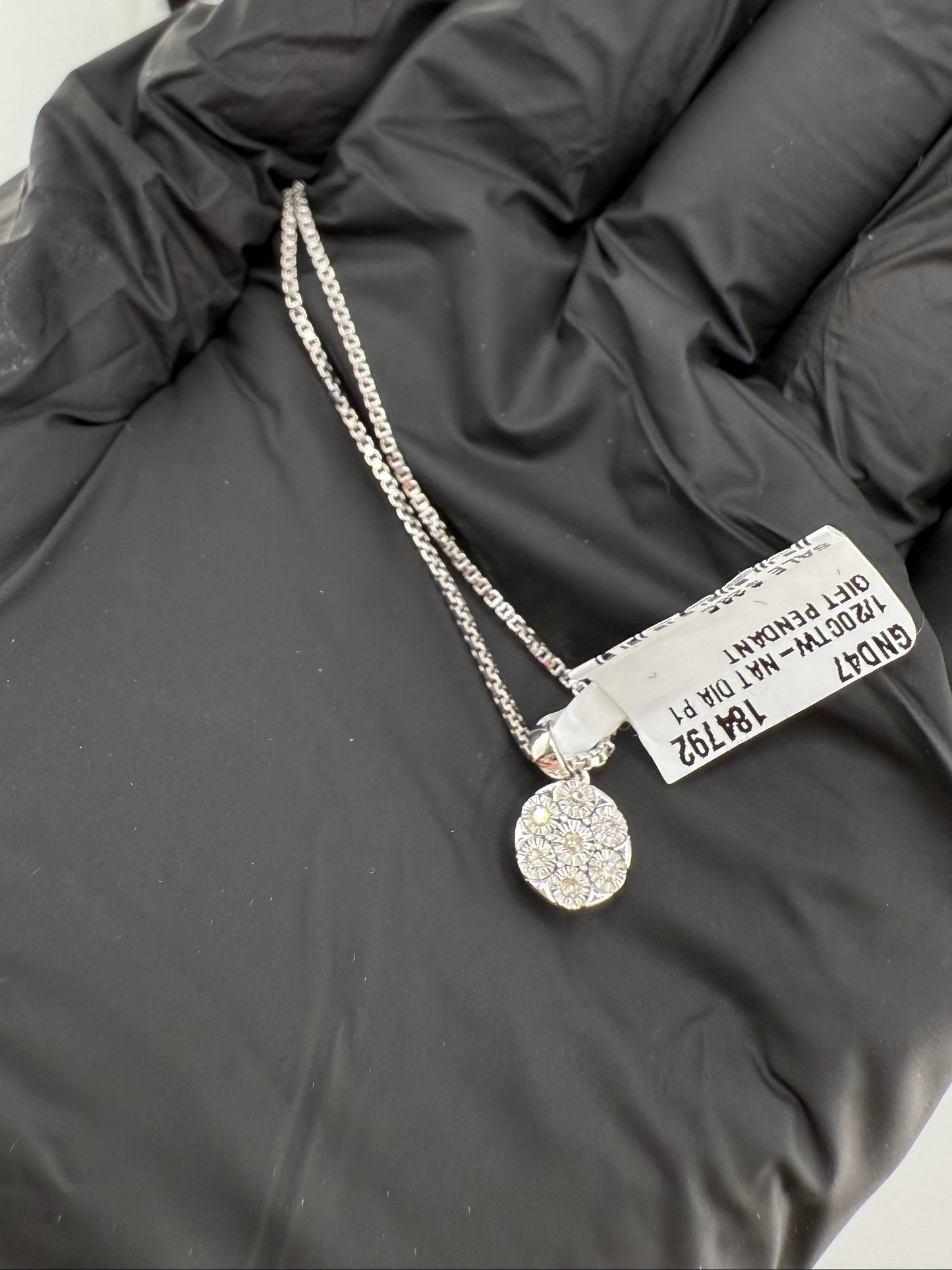 Real Diamond Pendant 1/20ctw 6mm 925 Sterling Silver Brand New
