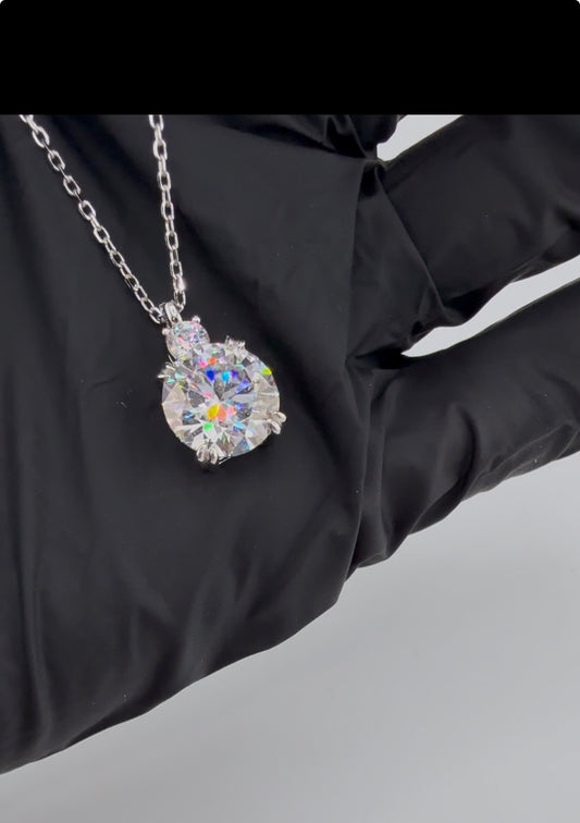 5ctw Moissanite Pendant with Chain 925 Sterling Silver Brand New