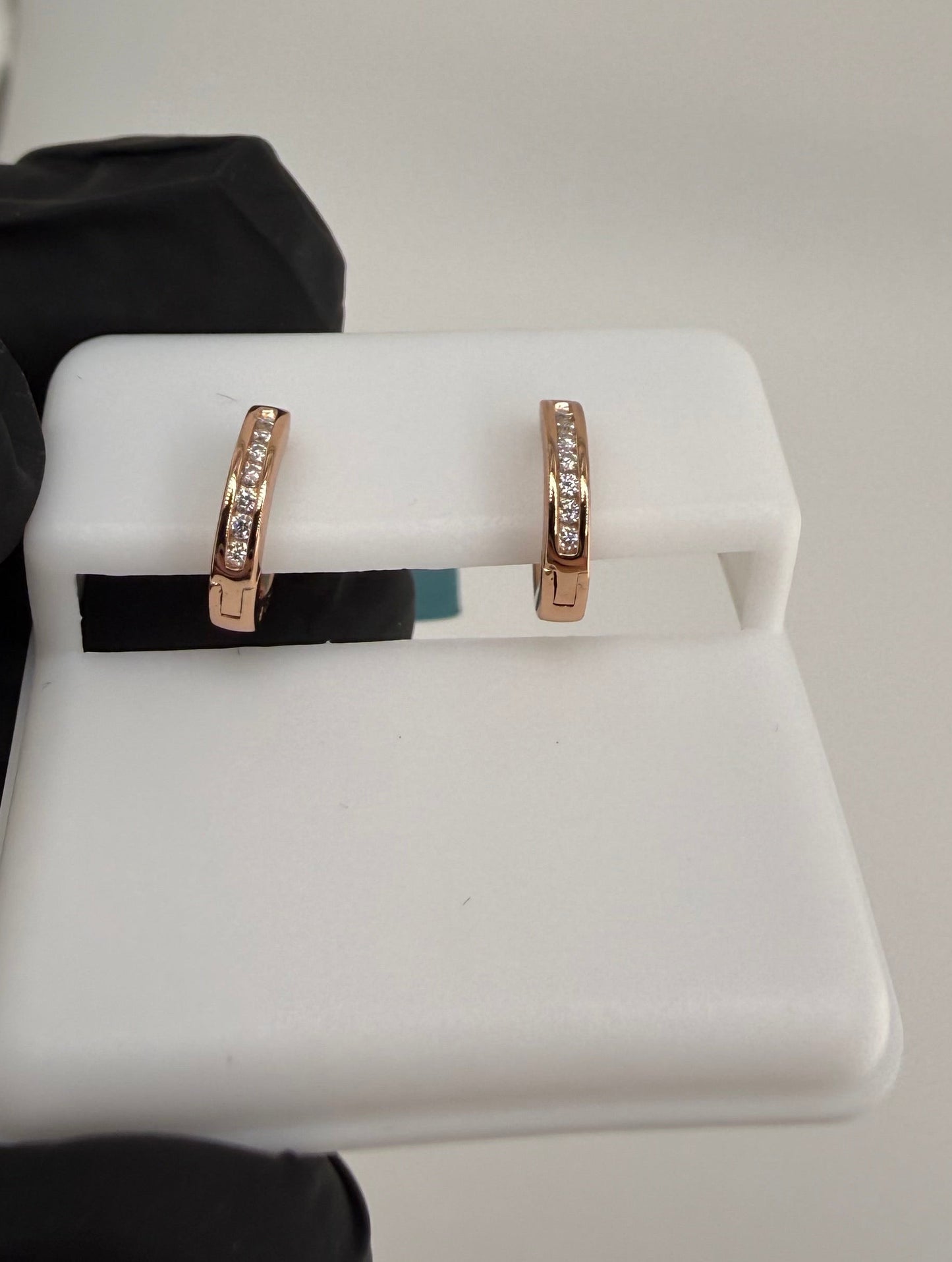 0.09ctw VVS Moissanite Huggie Earrings Rose Gold Plated 925 Sterling Silver Brand New