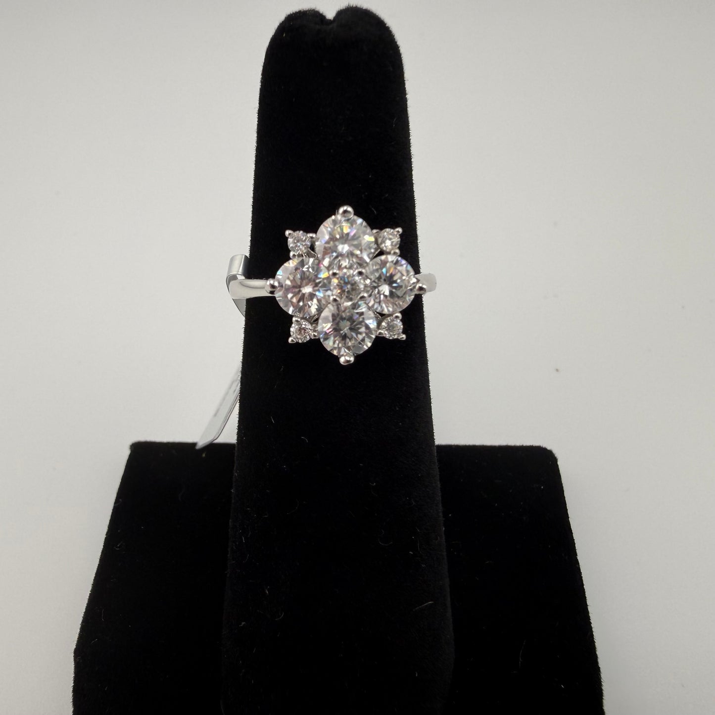 Cluster Moissanite Ring 1.8ctw 925 Sterling Silver Brand New