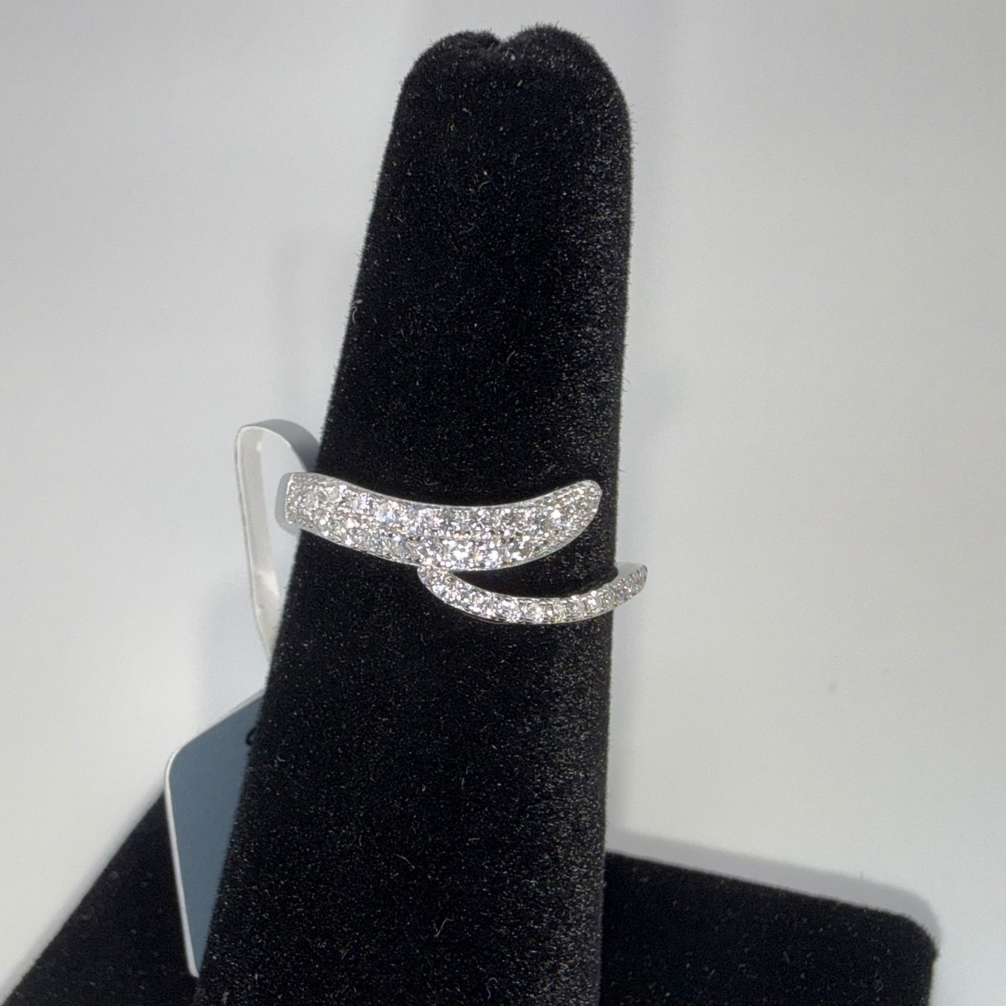Crisscross Moissanite Ring 0.29ctw Size 6 925 Sterling Silver Brand New